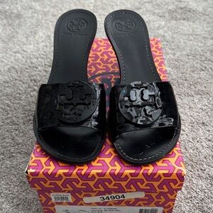 Tory Birch Black Parent Aerin Sandals Size 8.5